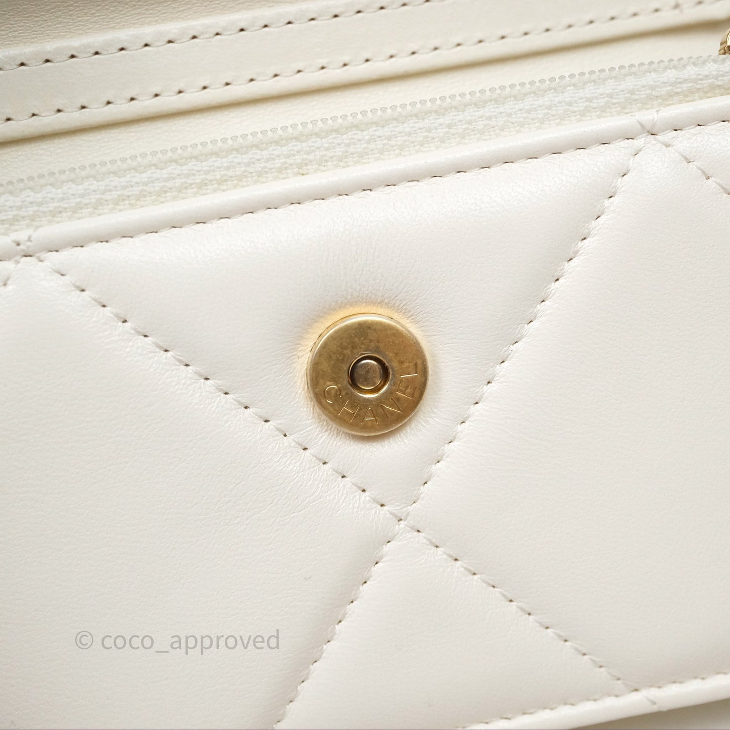 Chanel 19 Clutch With Chain Ivory White Lambskin Mixed Hardware