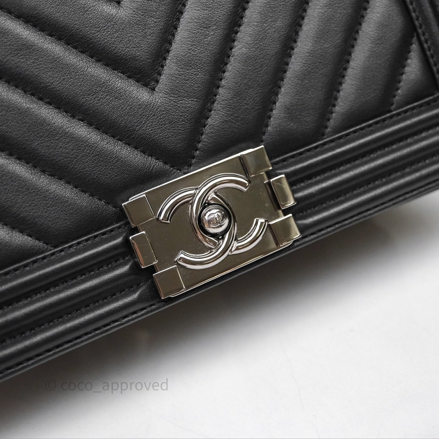 Chanel Medium Boy Chevron Black Calfskin Silver Hardware