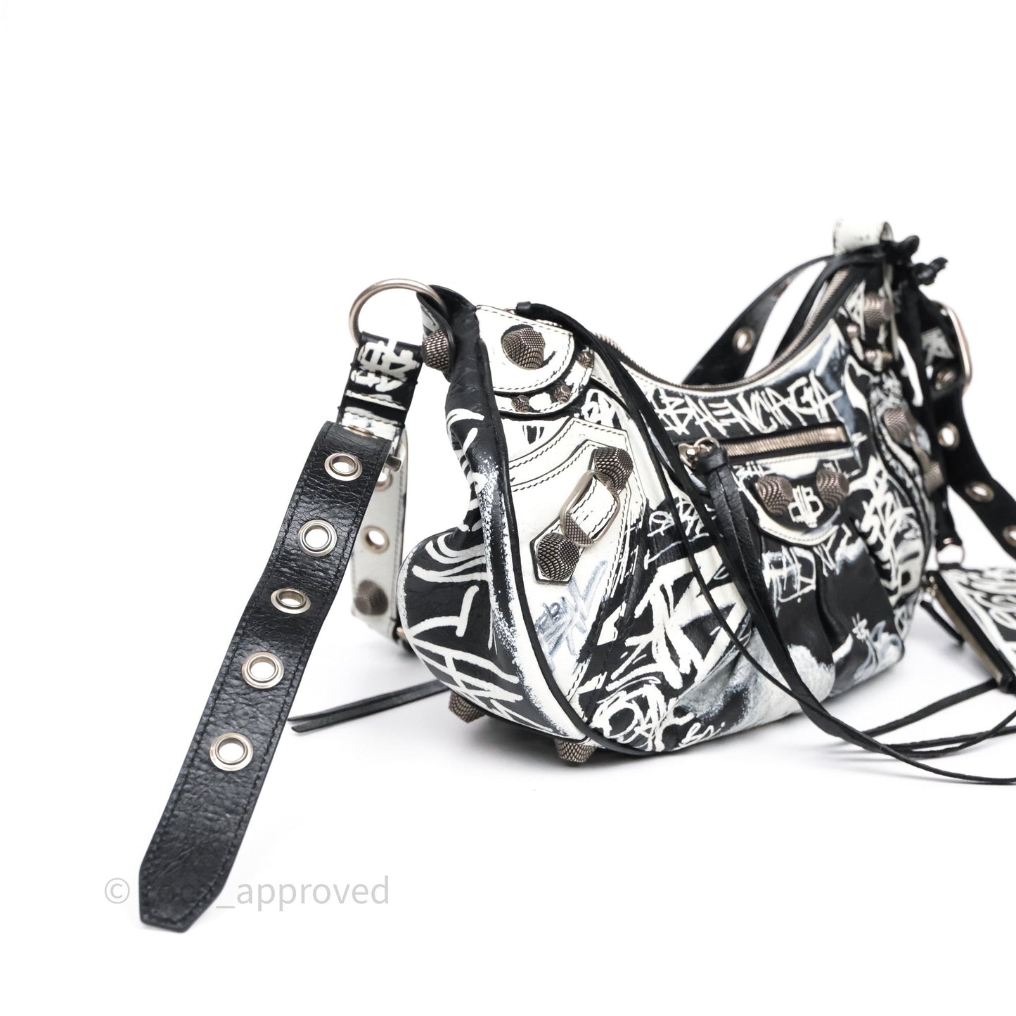 Balenciaga Small Agneau Arena Graffiti Le Cagole Shoulder Bag Black/ White