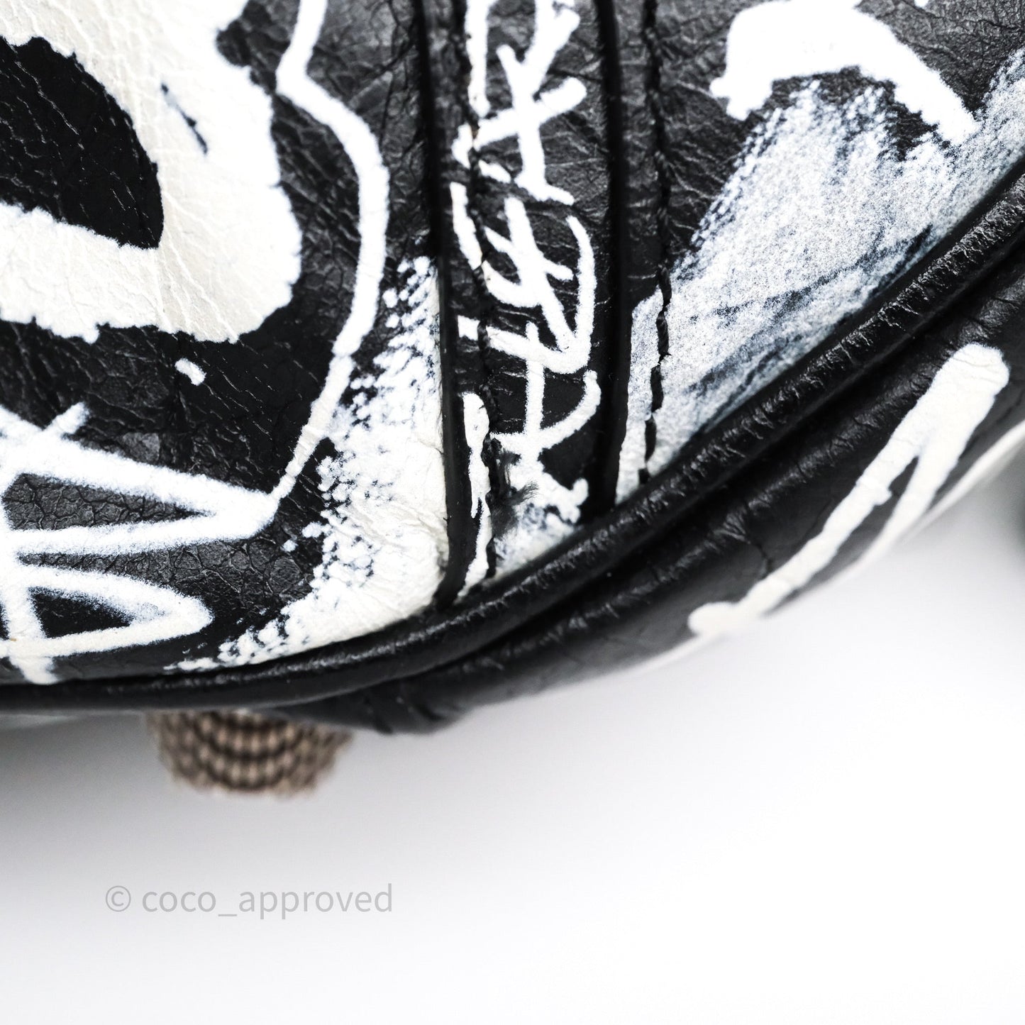 Balenciaga Small Agneau Arena Graffiti Le Cagole Shoulder Bag Black/ White