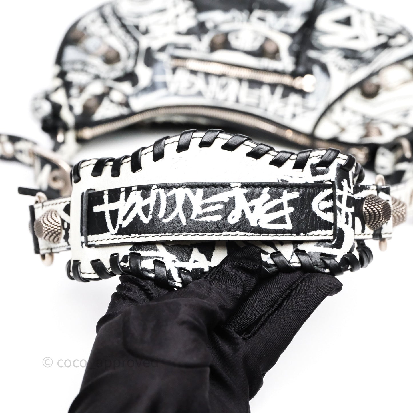 Balenciaga Small Agneau Arena Graffiti Le Cagole Shoulder Bag Black/ White
