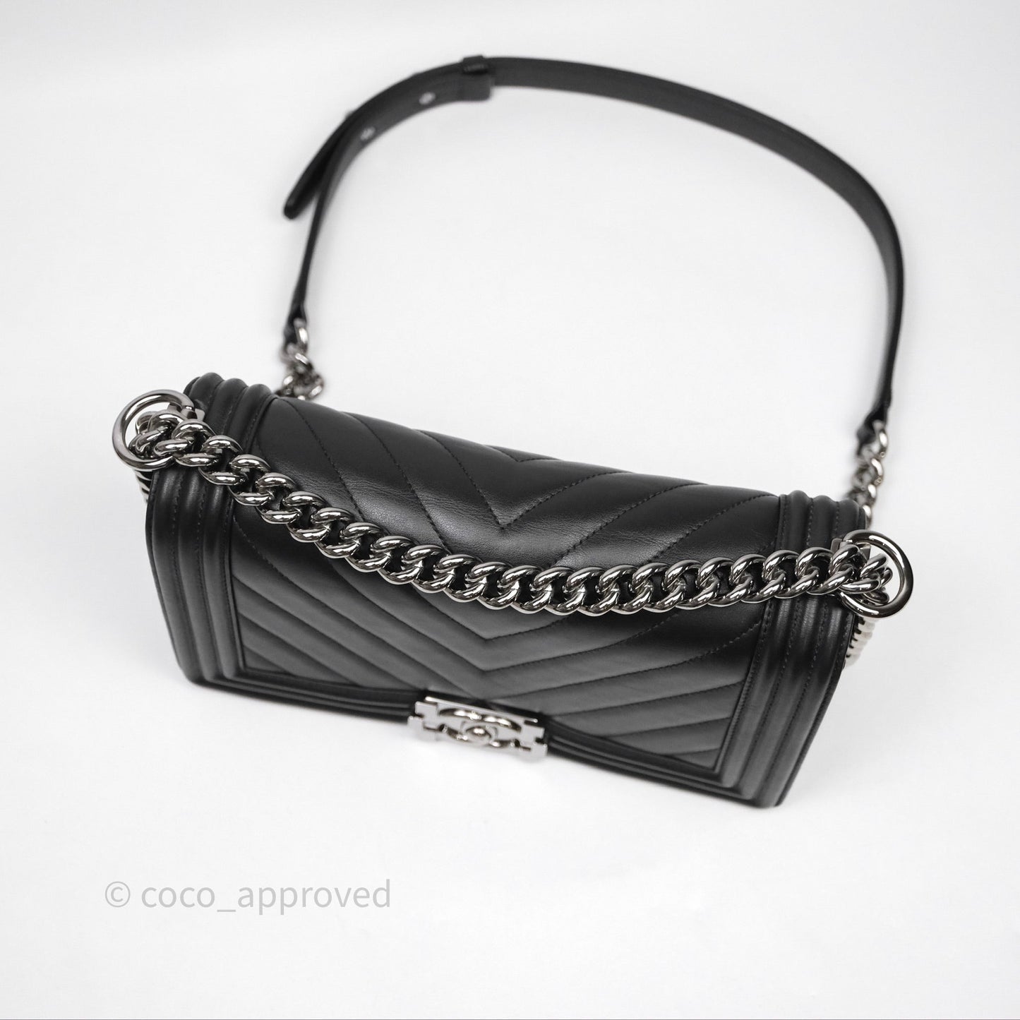 Chanel Medium Boy Chevron Black Calfskin Silver Hardware