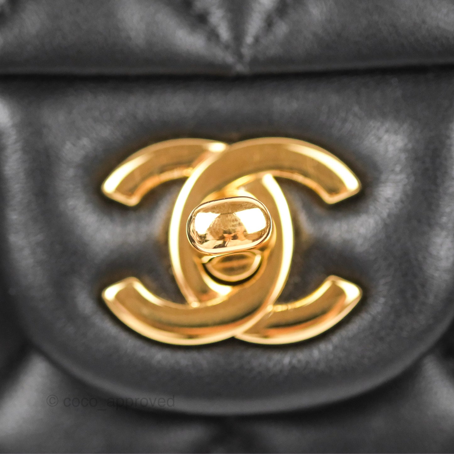 Chanel Classic M/L Medium Flap Quilted Black Lambskin Gold Hardware