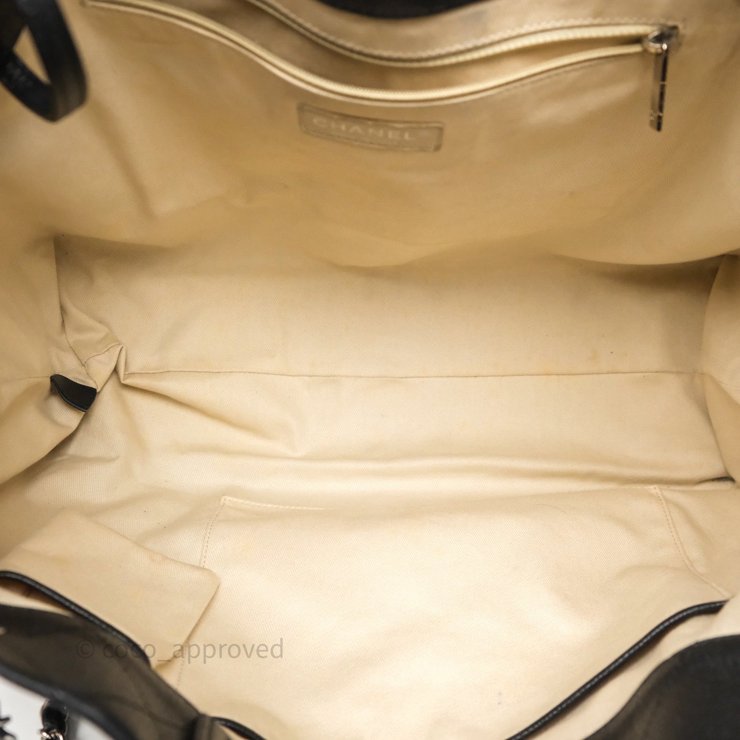 Chanel CC Pocket Tote Bag Black Caviar Silver Hardware