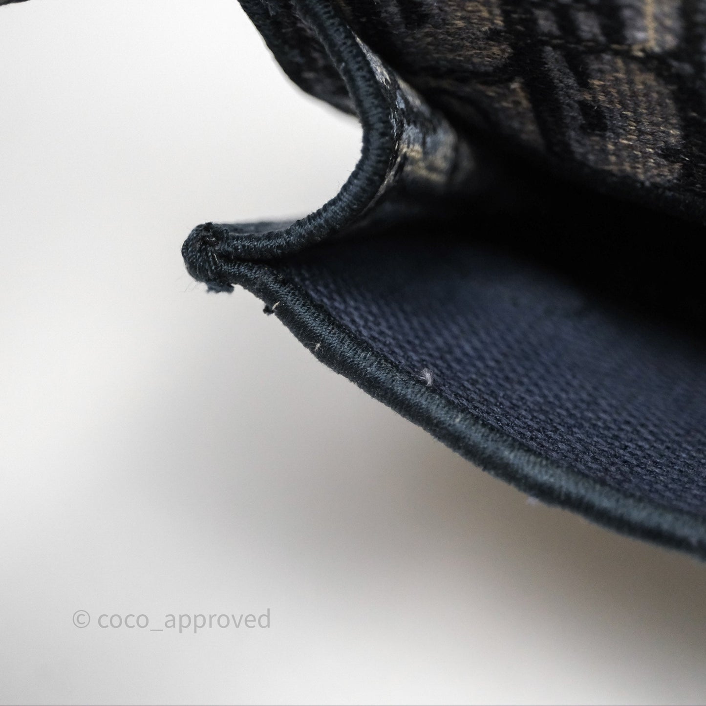 Christian Dior Navy Oblique Slim Saddle Pouch