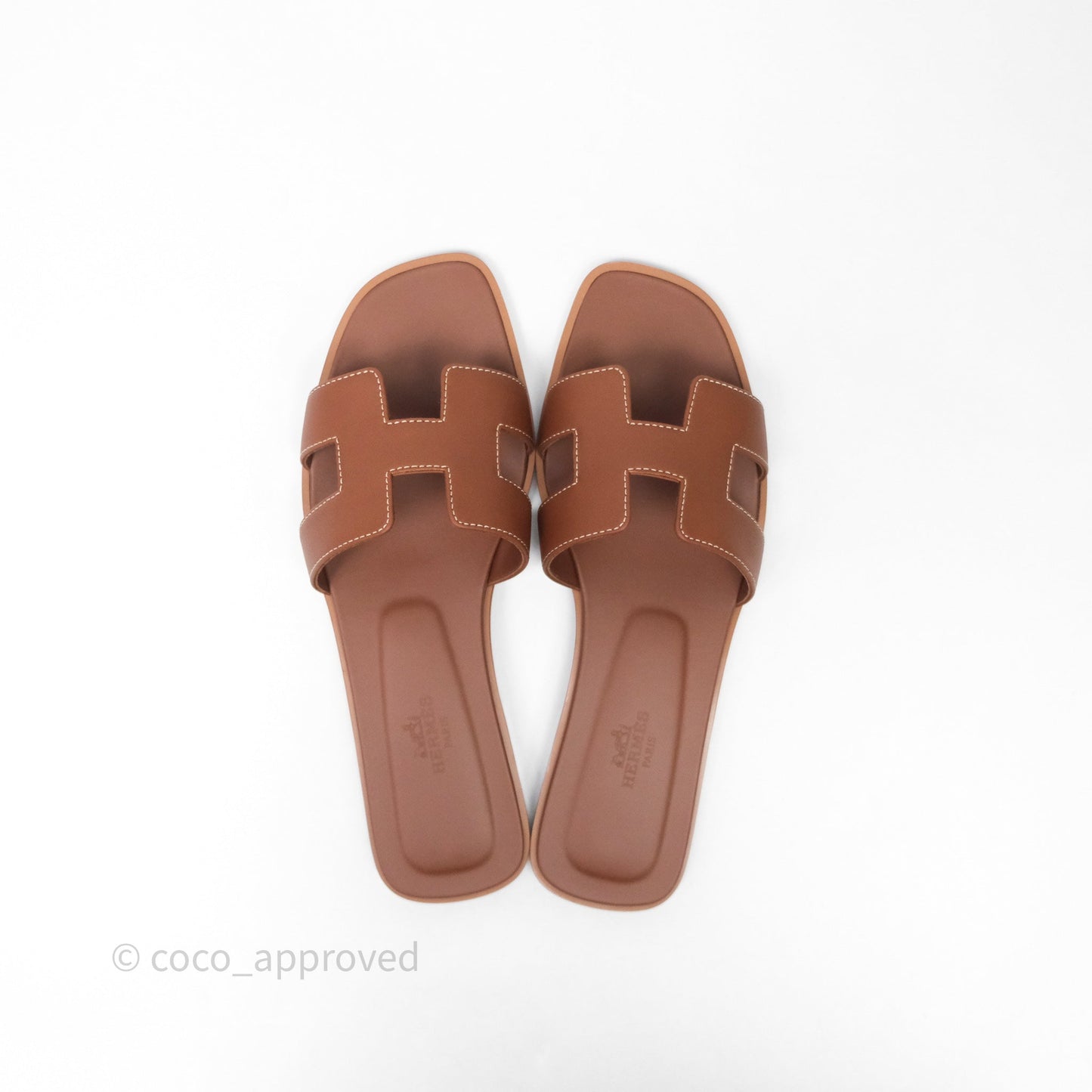 Hermès Oran Sandals in Gold Size 37