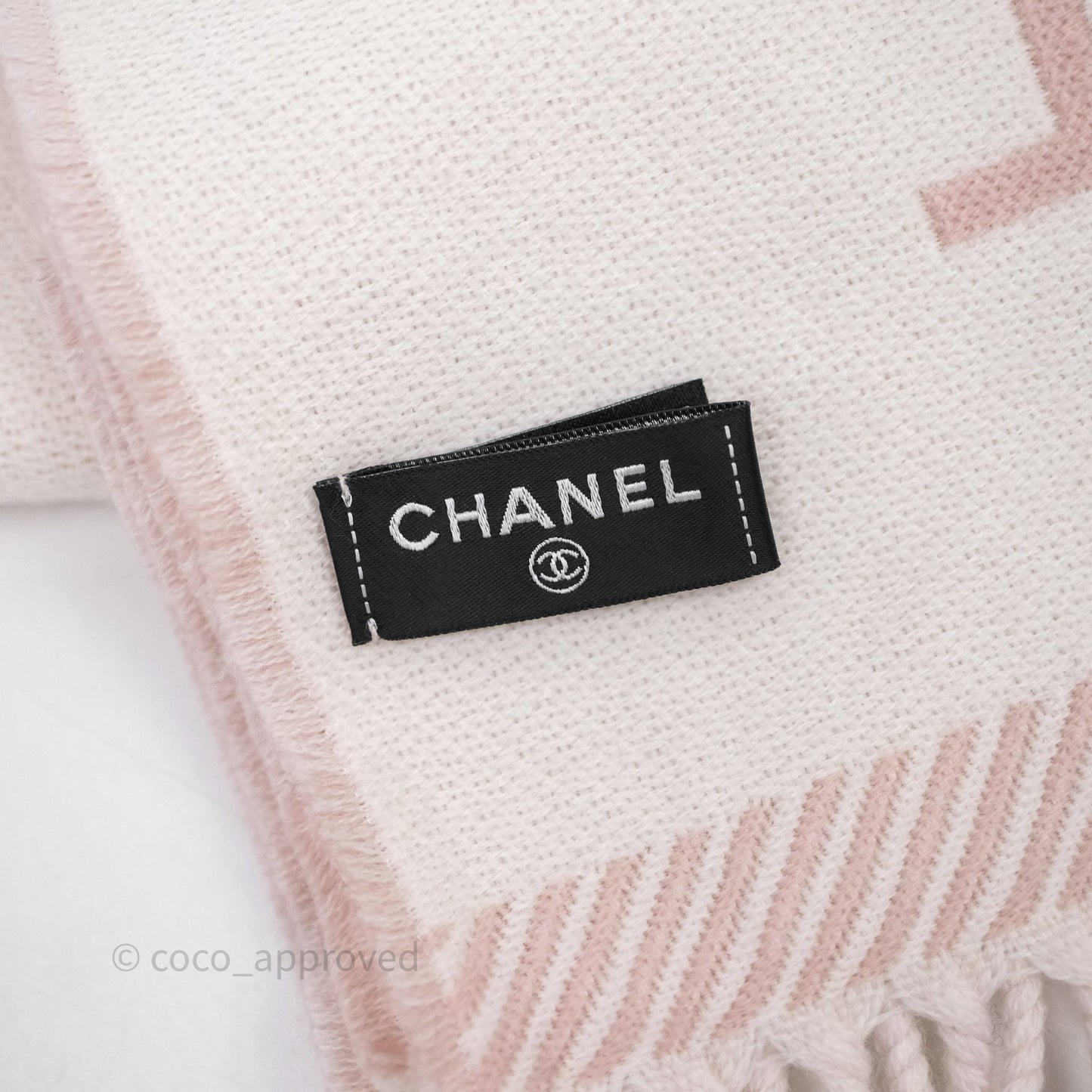 Chanel Wool Knit Scarf Pink
