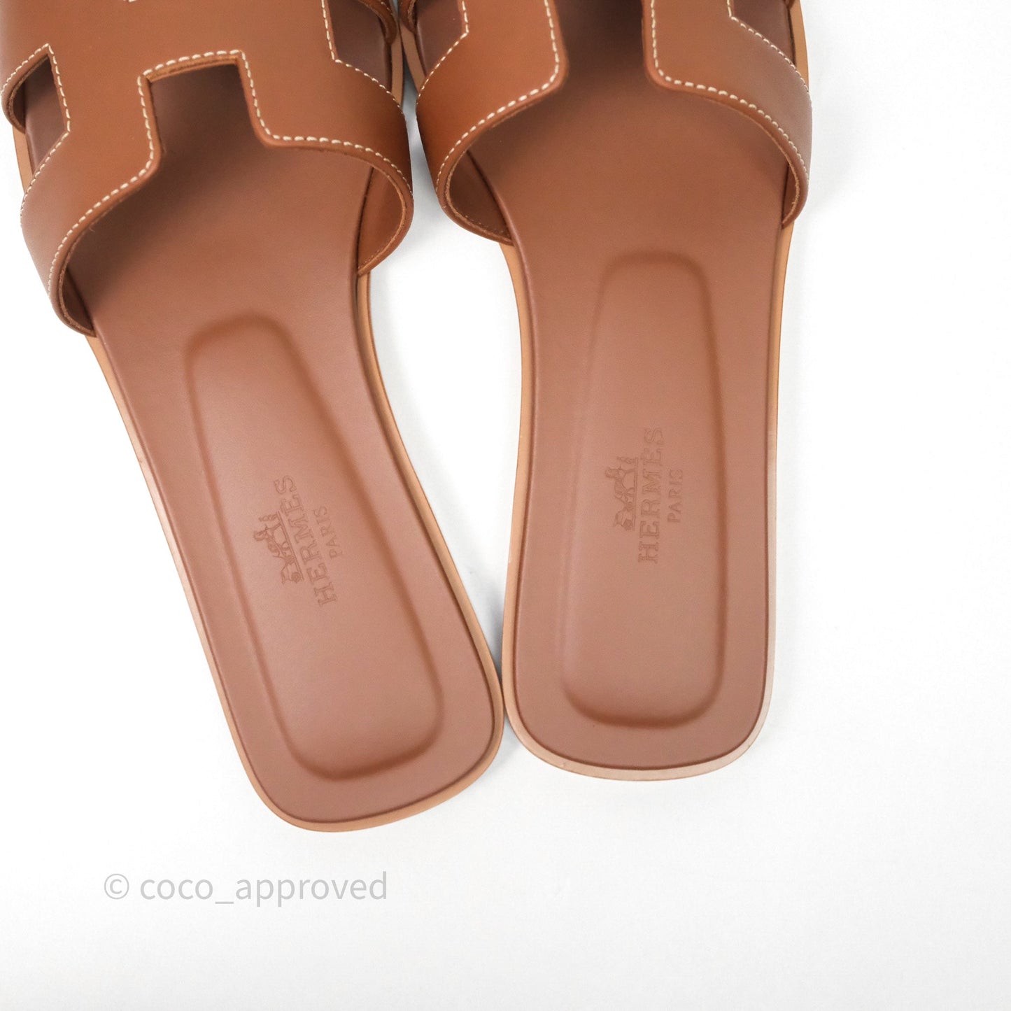 Hermès Oran Sandals in Gold Size 37