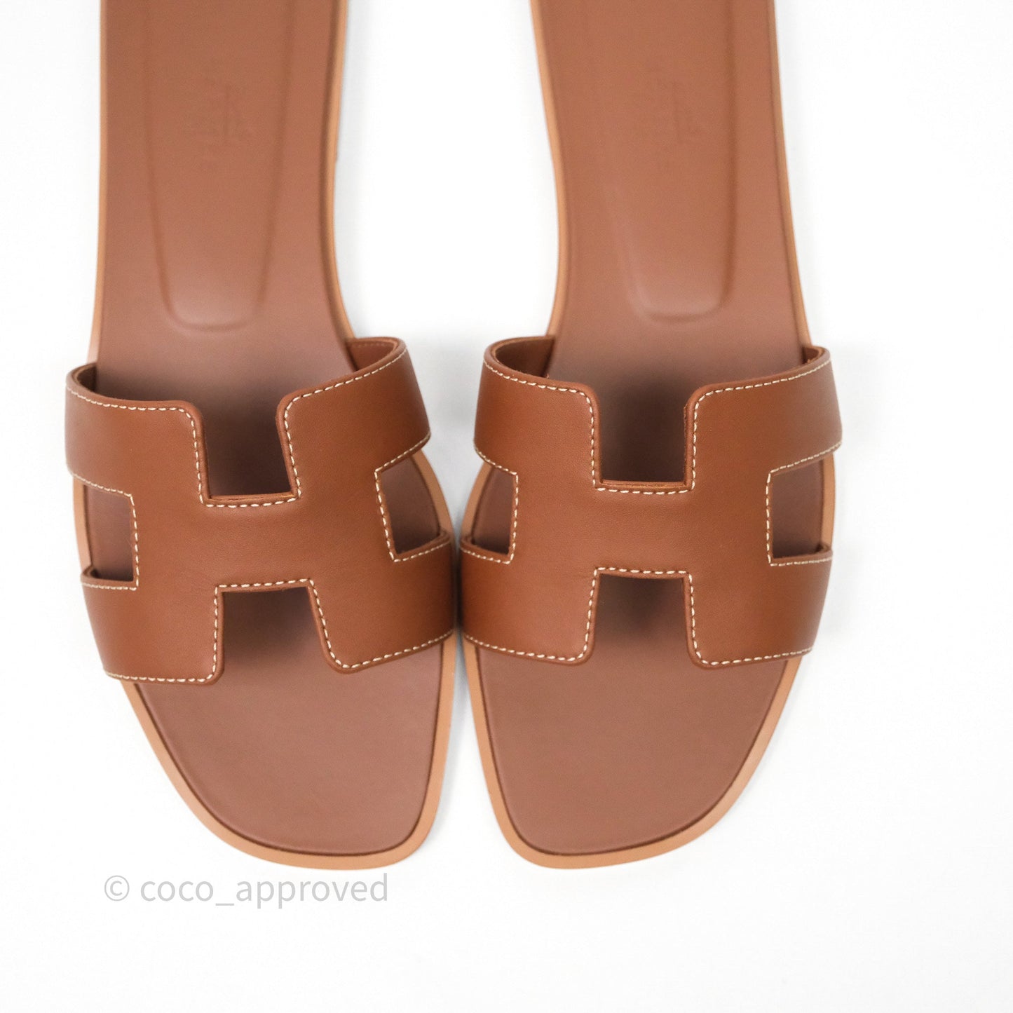 Hermès Oran Sandals in Gold Size 37