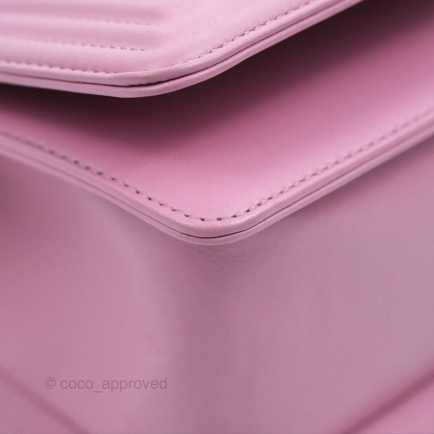 Chanel Chevron Medium Boy Pink Calfskin Gold Hardware