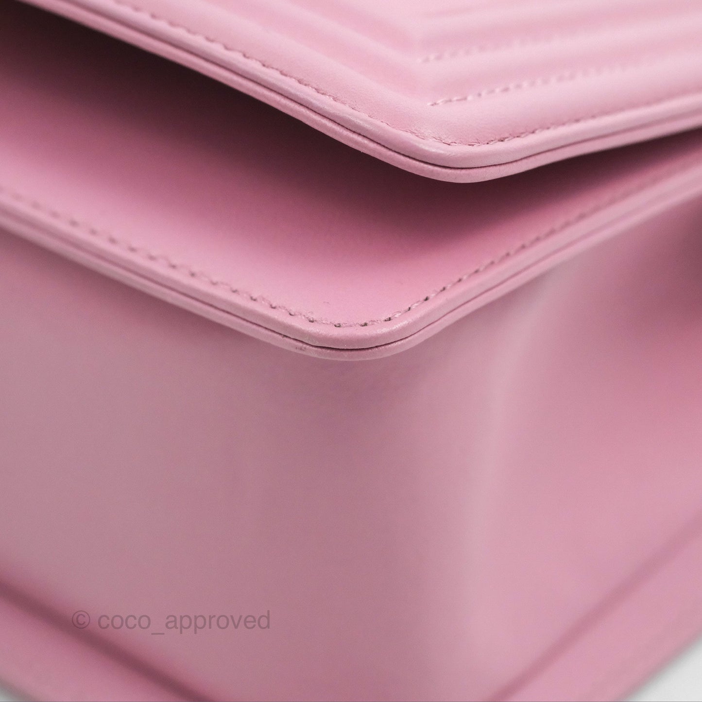 Chanel Chevron Medium Boy Pink Calfskin Gold Hardware