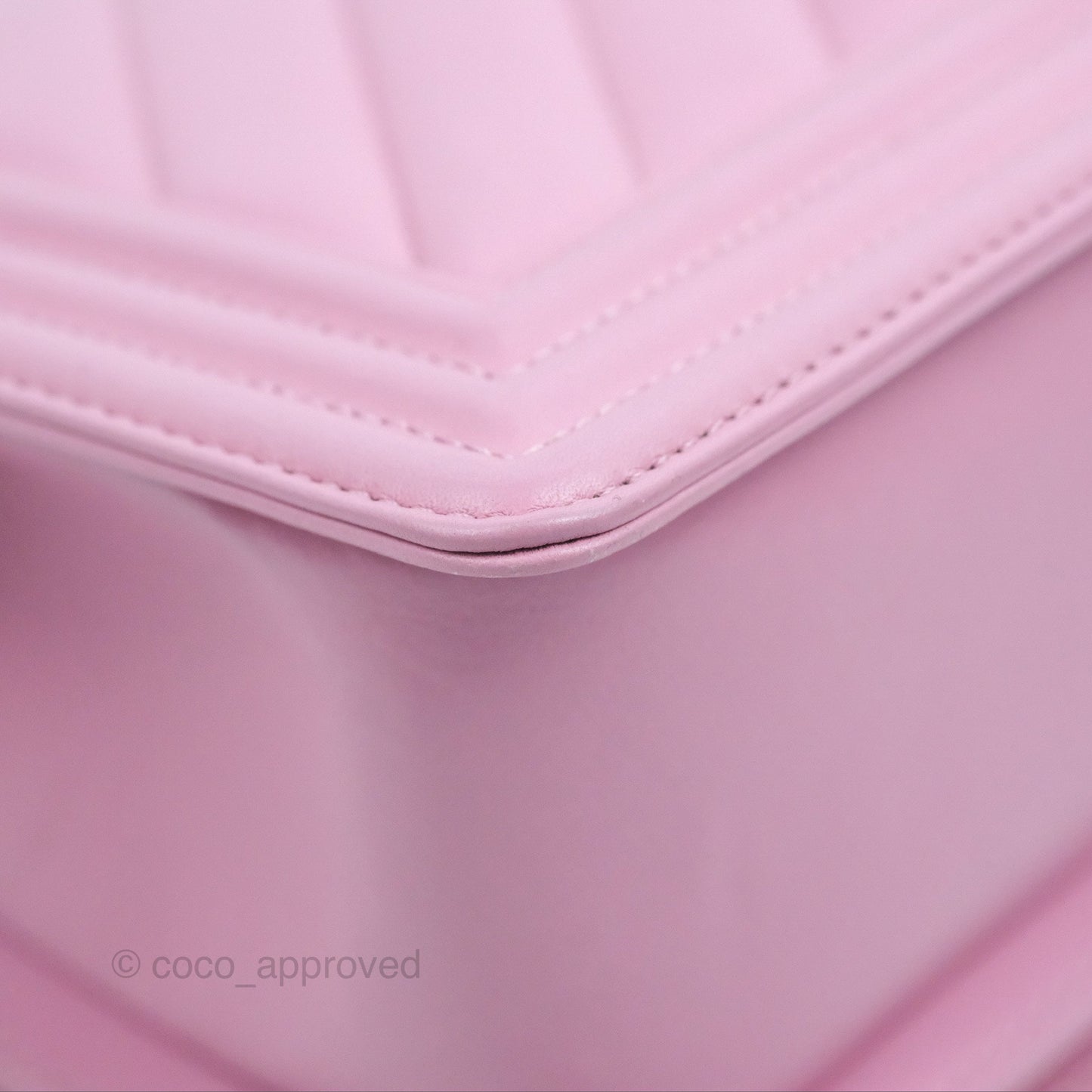 Chanel Chevron Medium Boy Pink Calfskin Gold Hardware