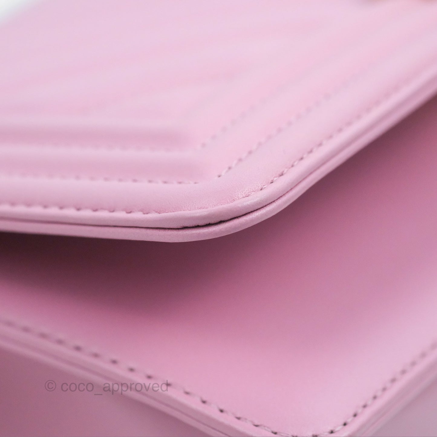 Chanel Chevron Medium Boy Pink Calfskin Gold Hardware