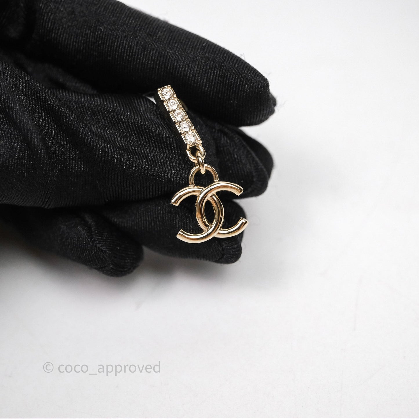Chanel CC Crystals Drop Earrings Gold Tone 24V