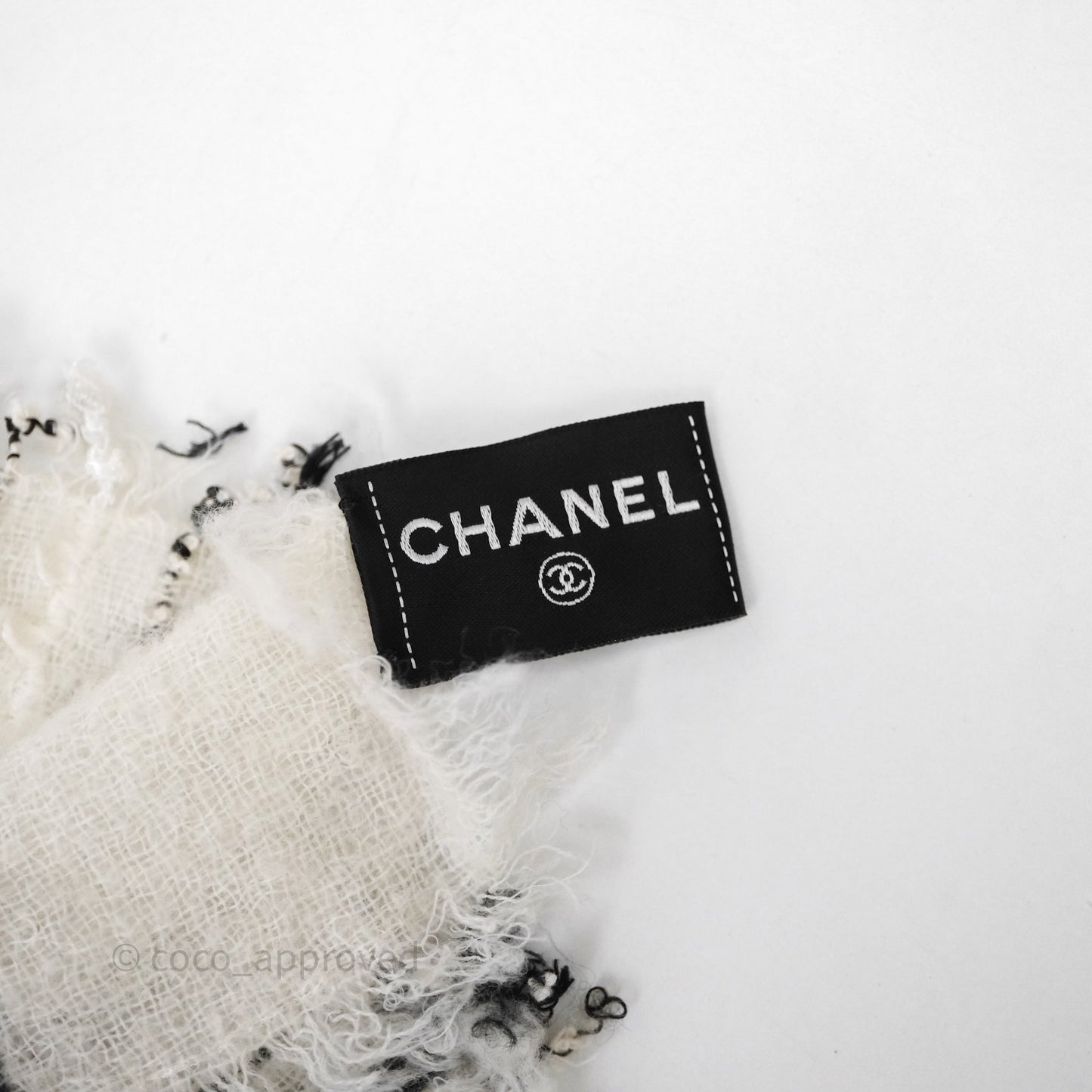Chanel 23B Checked Stole Wool/Cotton White/Black