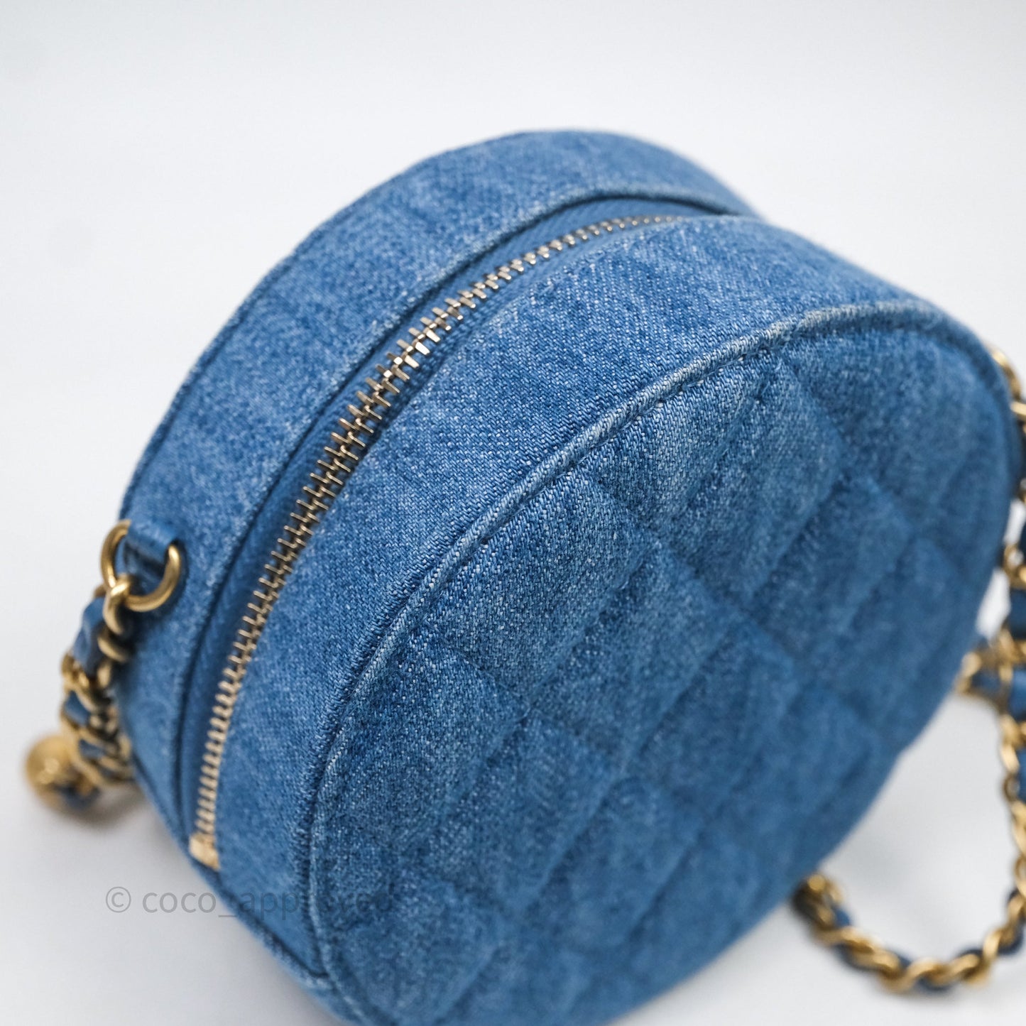 Chanel Quilted Pearl Crush Round Clutch With Chain Denim Aged Gold Hardware