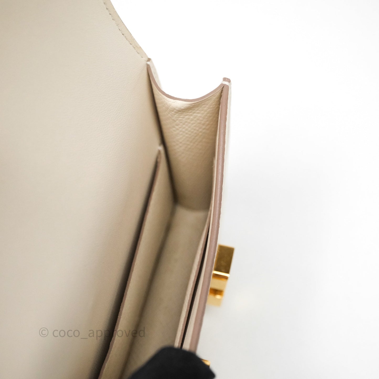 Hermès Constance Slim Wallet Craie 10 Gold Hardware
