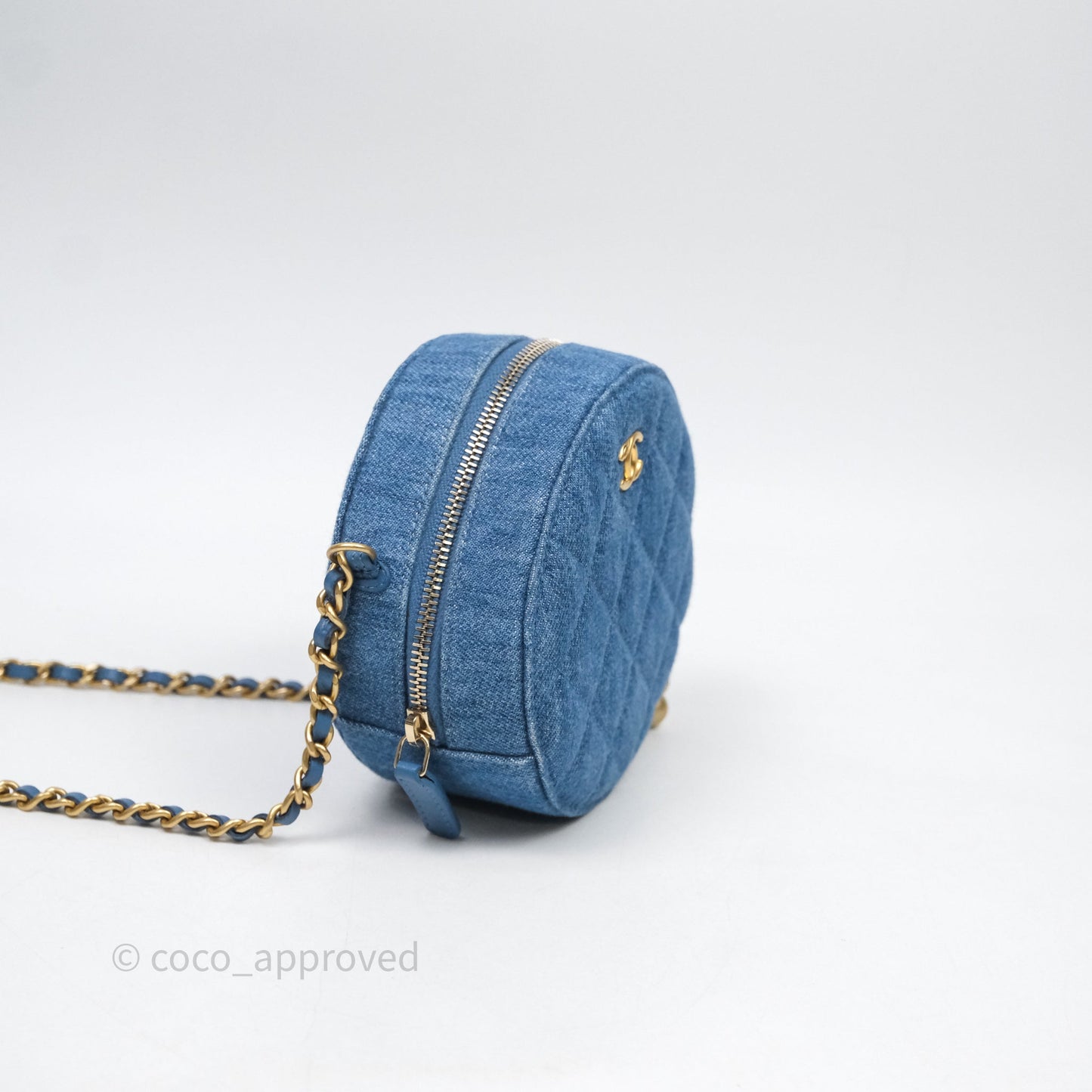 Chanel Quilted Pearl Crush Round Clutch With Chain Denim Aged Gold Hardware