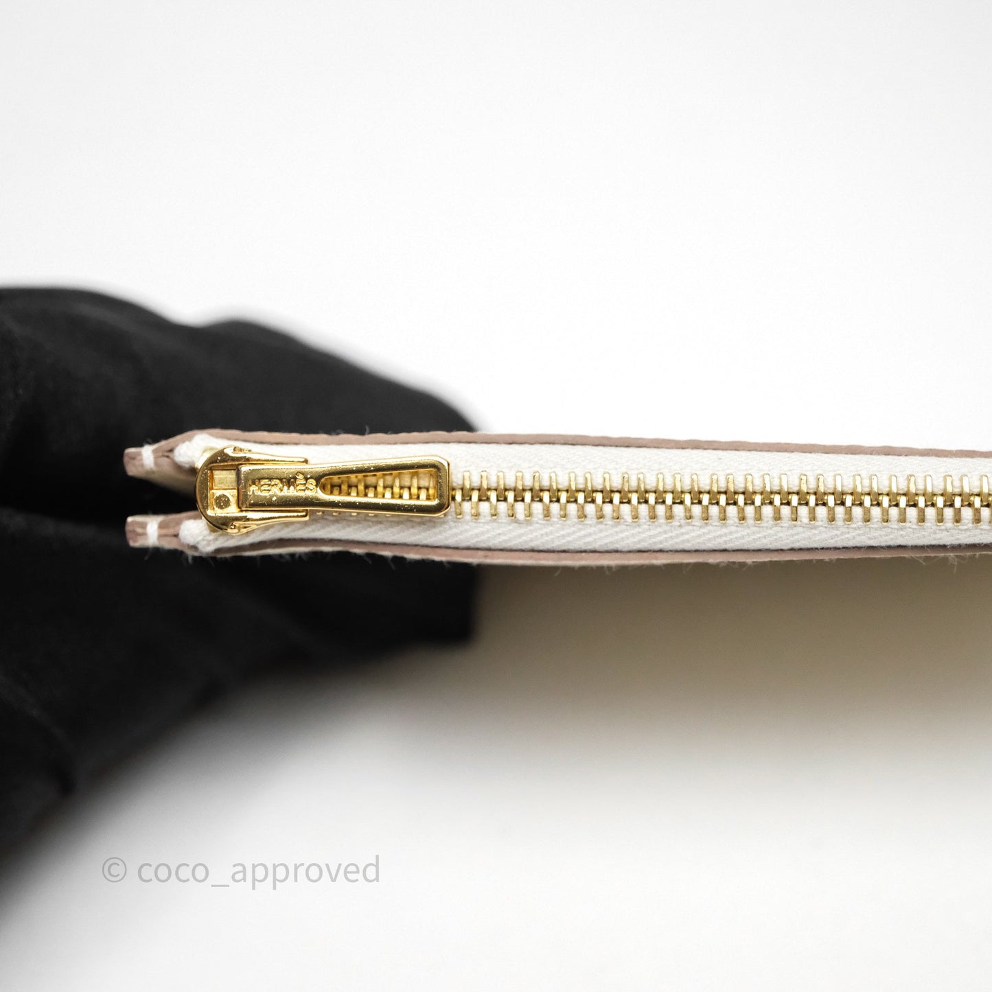 Hermès Constance Slim Wallet Craie 10 Gold Hardware