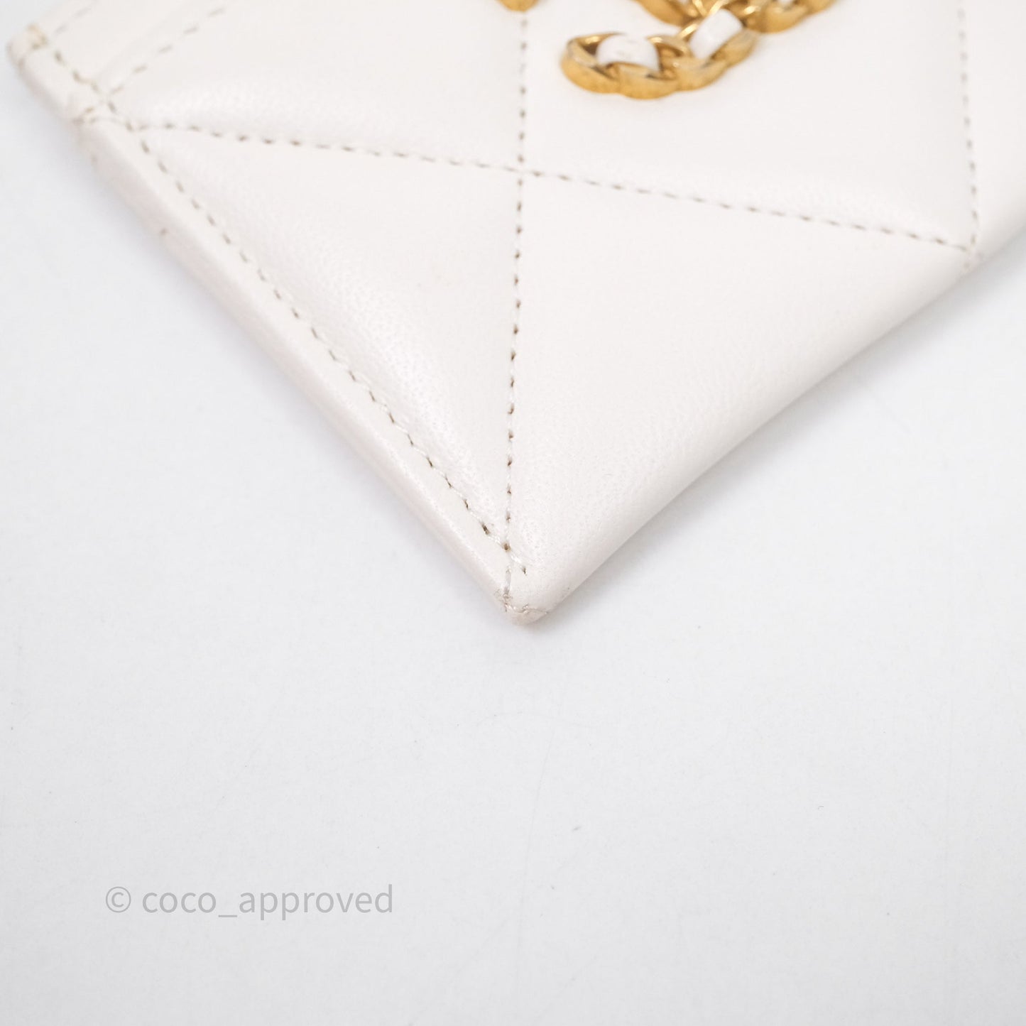 Chanel 19 Quilted Flat Card Holder White Lambskin