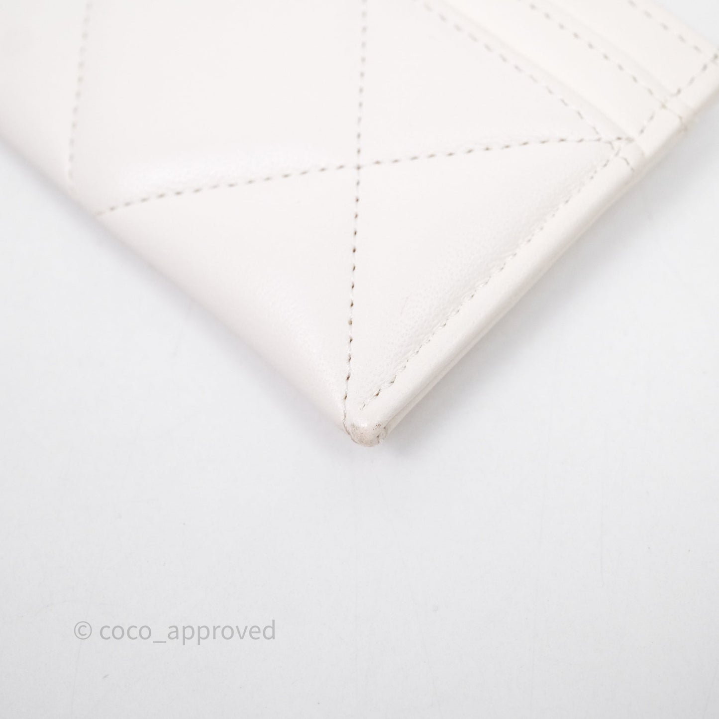 Chanel 19 Quilted Flat Card Holder White Lambskin