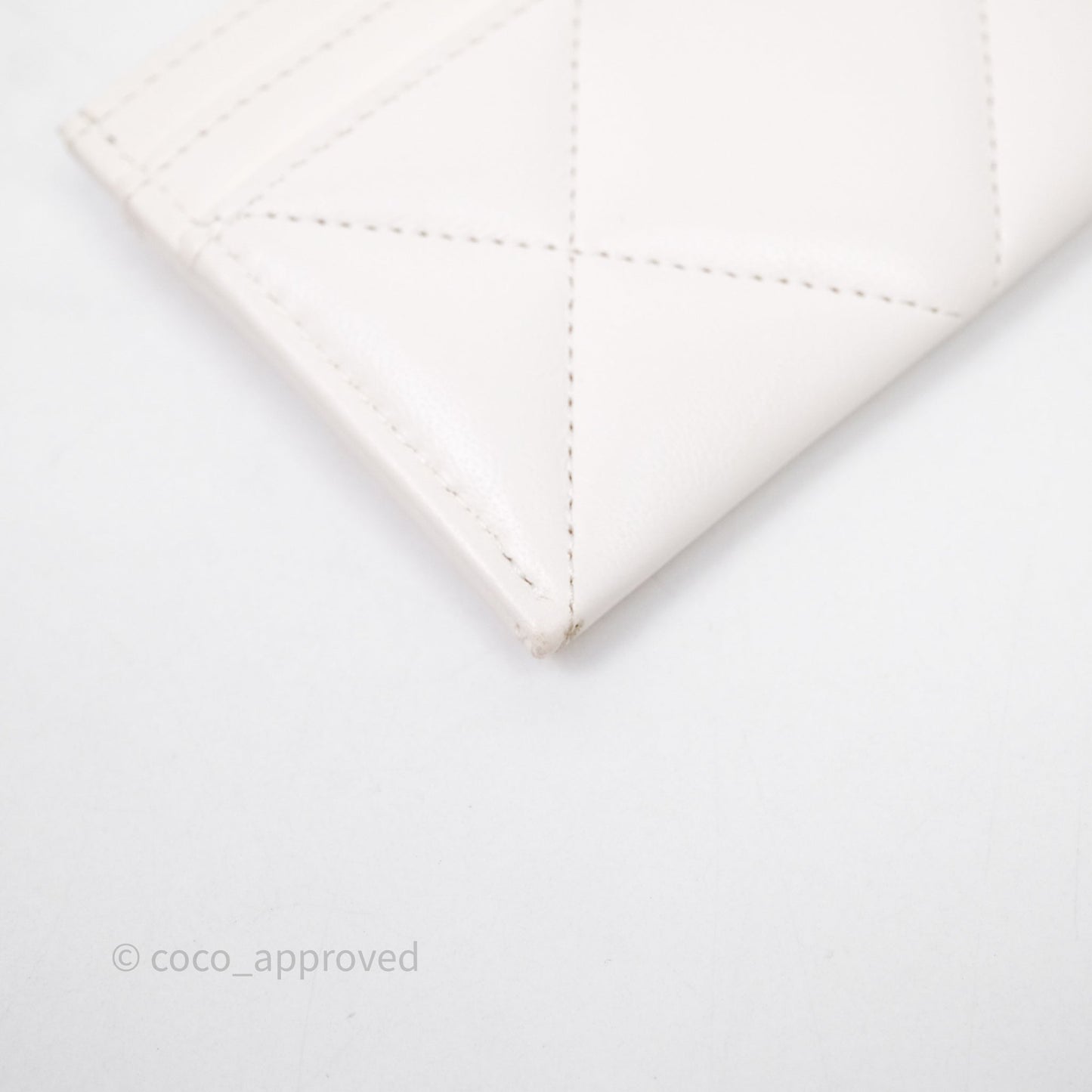 Chanel 19 Quilted Flat Card Holder White Lambskin