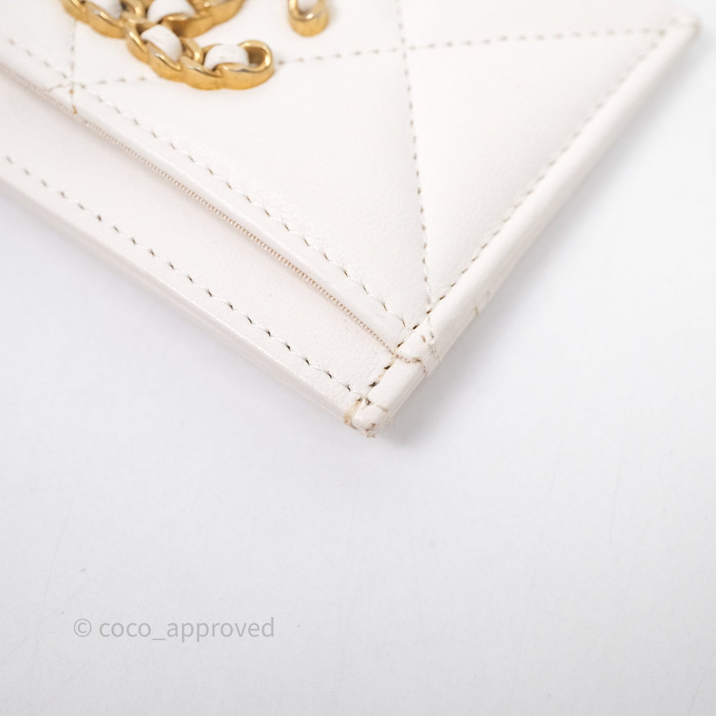 Chanel 19 Quilted Flat Card Holder White Lambskin