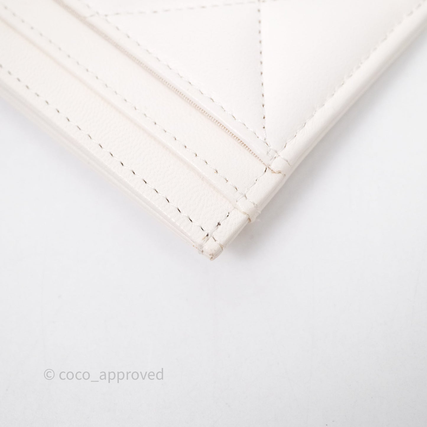 Chanel 19 Quilted Flat Card Holder White Lambskin