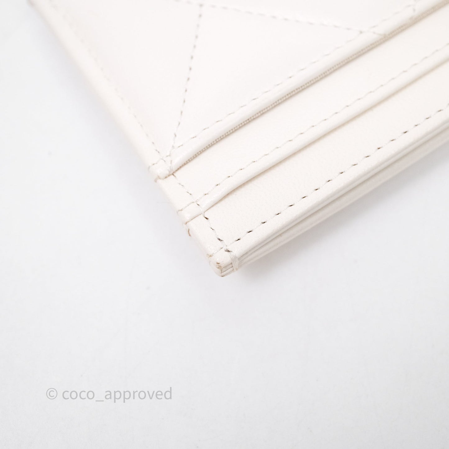 Chanel 19 Quilted Flat Card Holder White Lambskin