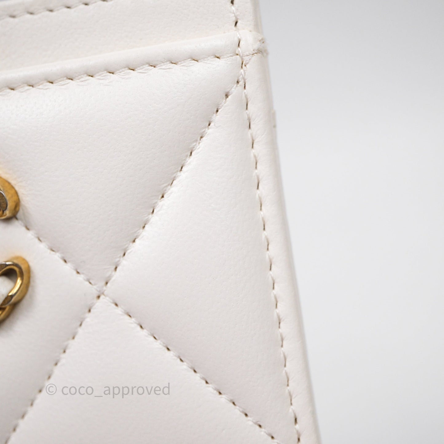 Chanel 19 Quilted Flat Card Holder White Lambskin