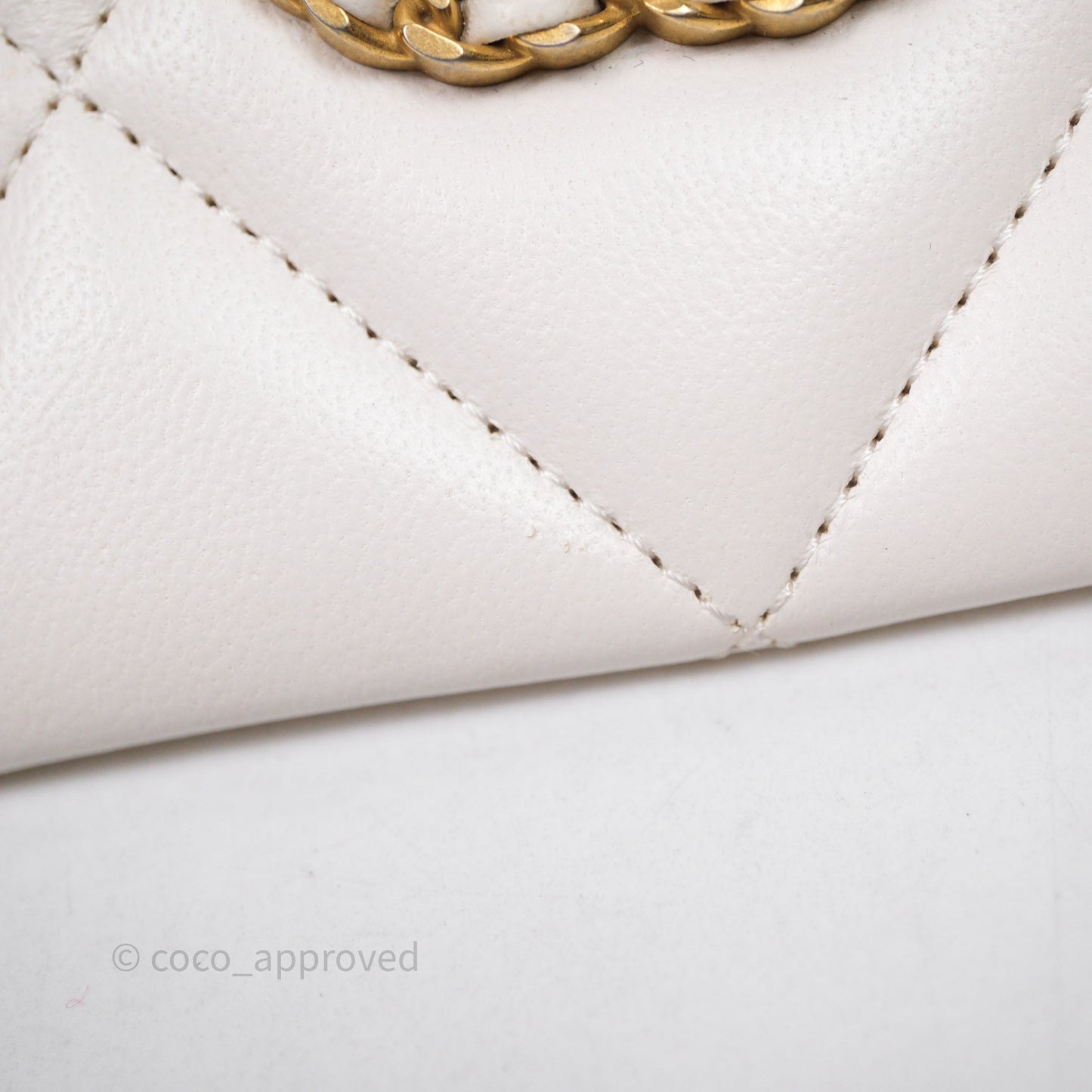 Chanel 19 Quilted Flat Card Holder White Lambskin