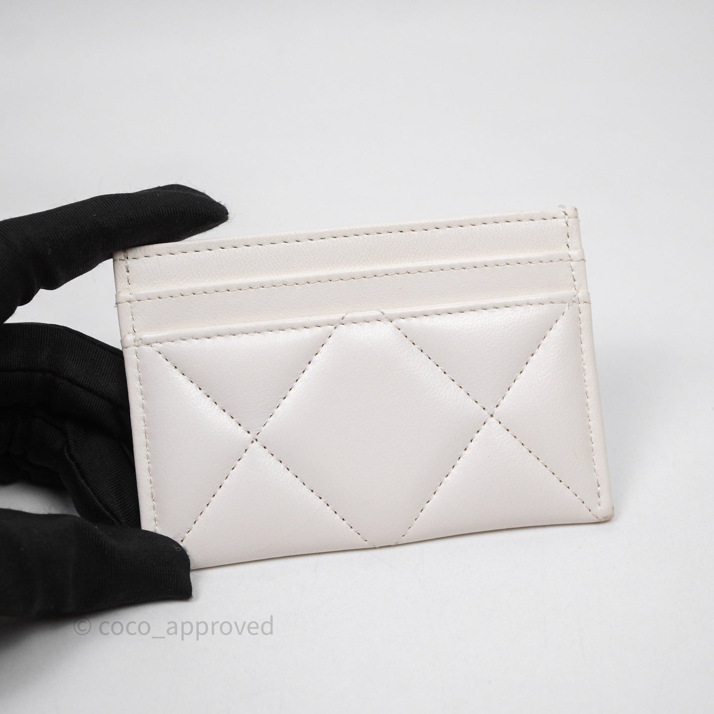 Chanel 19 Quilted Flat Card Holder White Lambskin