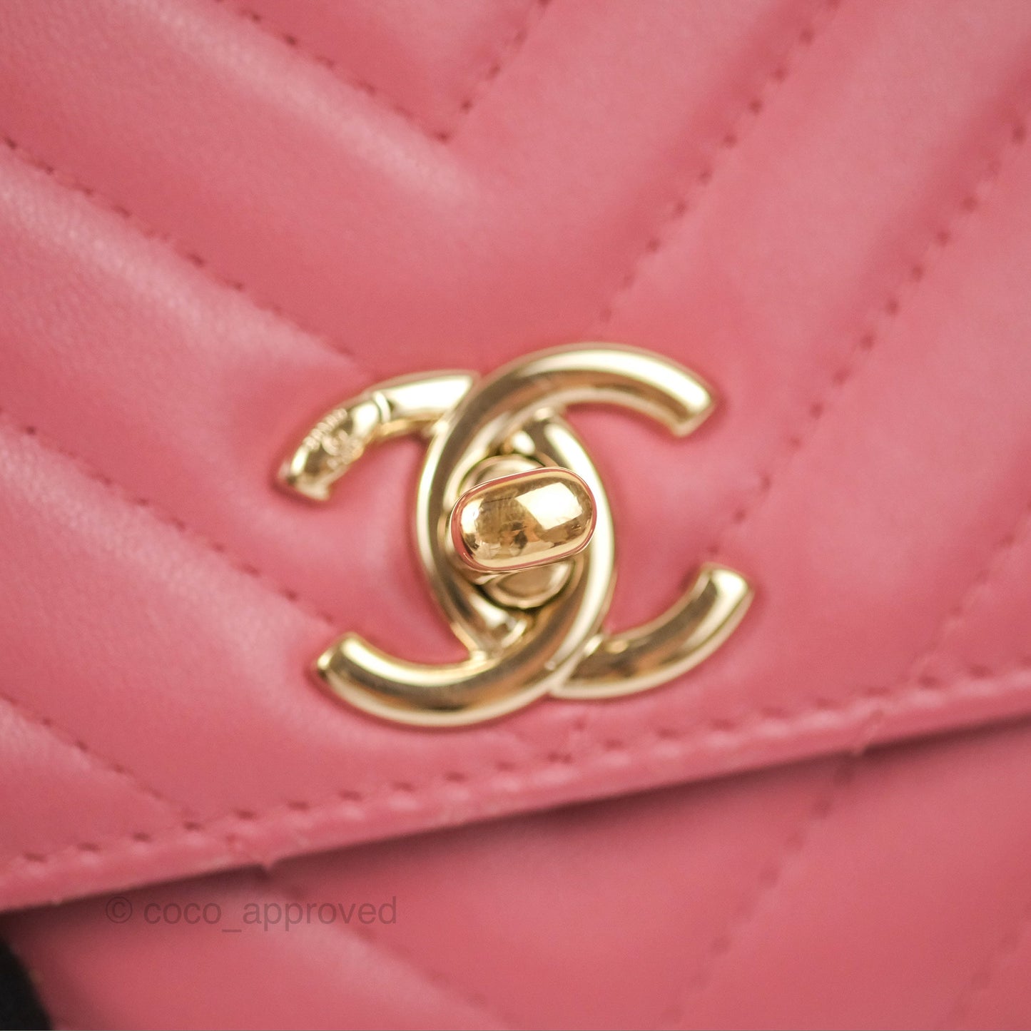 Chanel Trendy CC WOC Chevron Pink Lambskin Gold Hardware