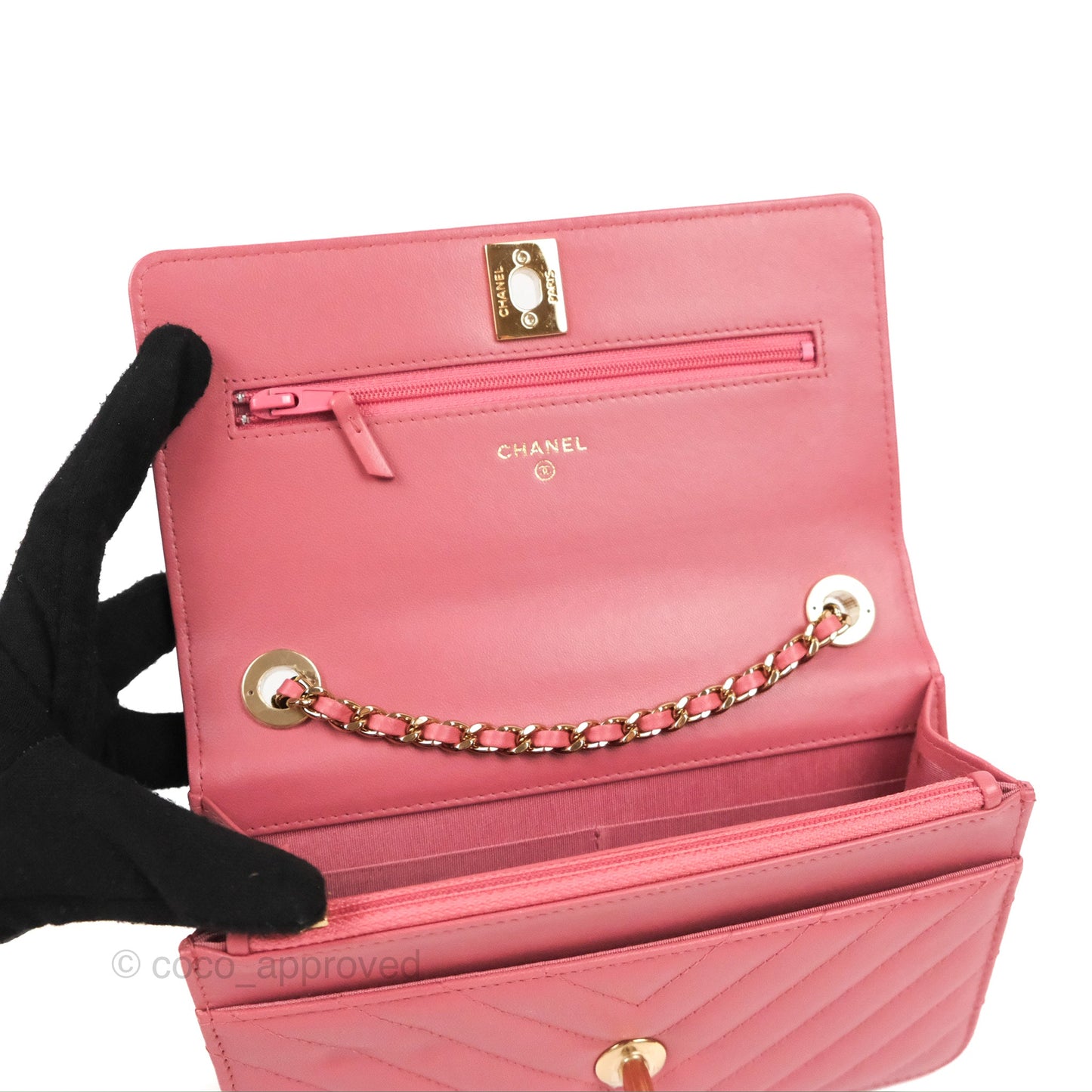 Chanel Trendy CC WOC Chevron Pink Lambskin Gold Hardware
