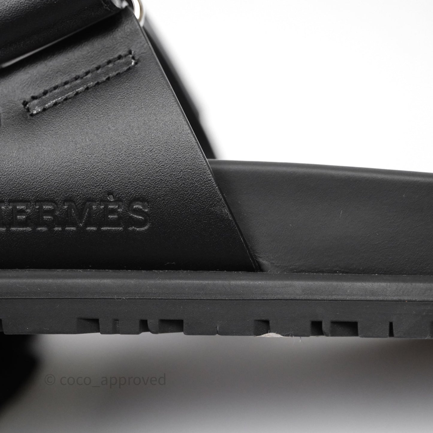 Hermès Chypre Sandal Calfskin Black Size 40