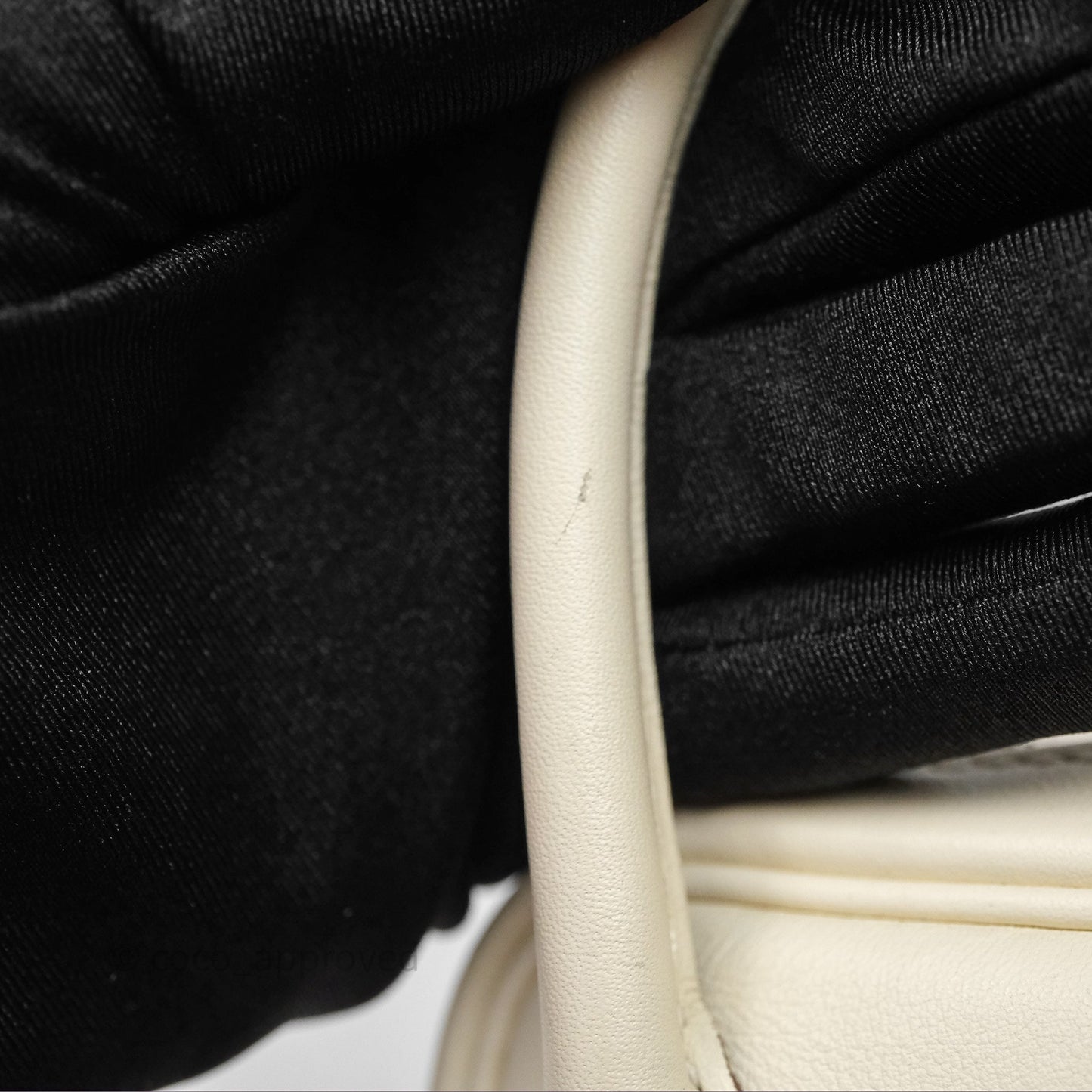 Hermes Mini Lindy Veau Swift Nata I2/ Sesame 2S Palladium Hardware