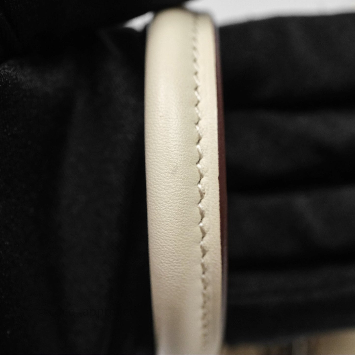 Hermes Mini Lindy Veau Swift Nata I2/ Sesame 2S Palladium Hardware