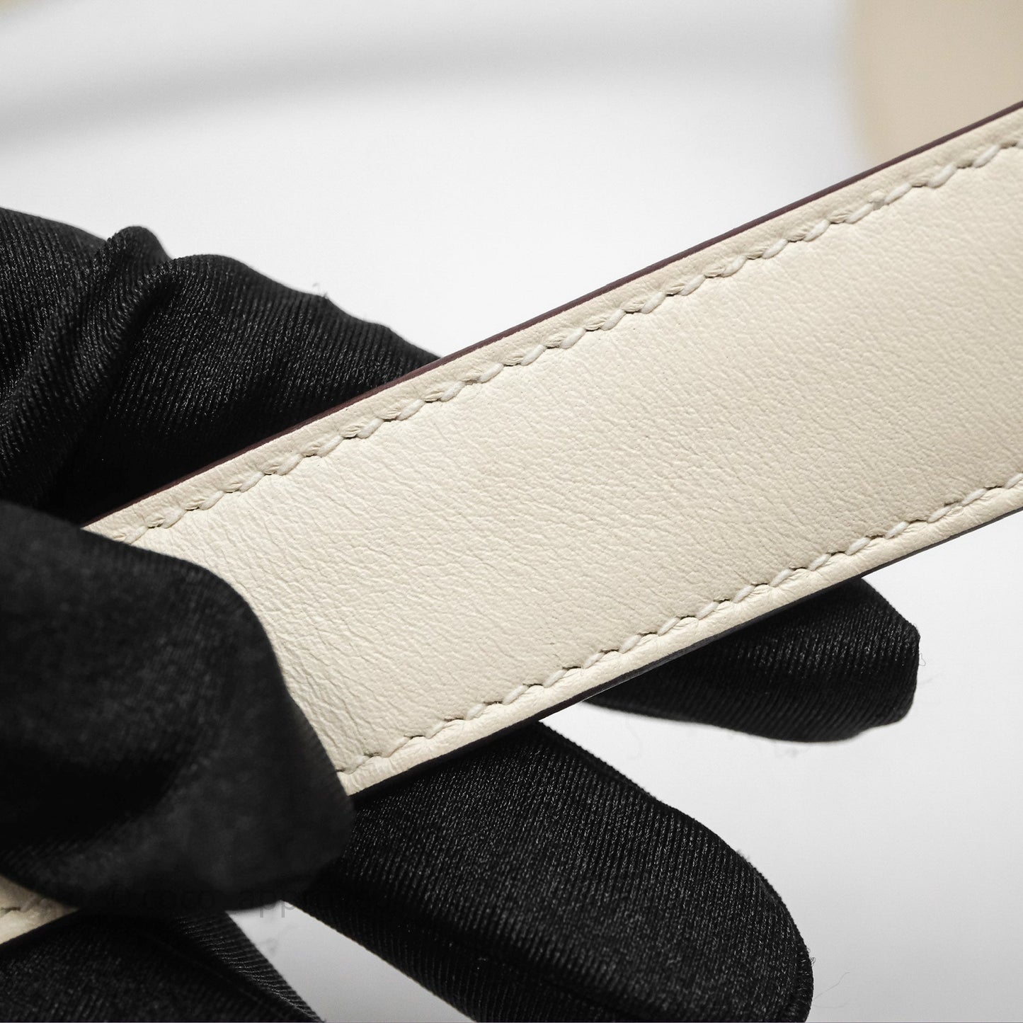 Hermes Mini Lindy Veau Swift Nata I2/ Sesame 2S Palladium Hardware