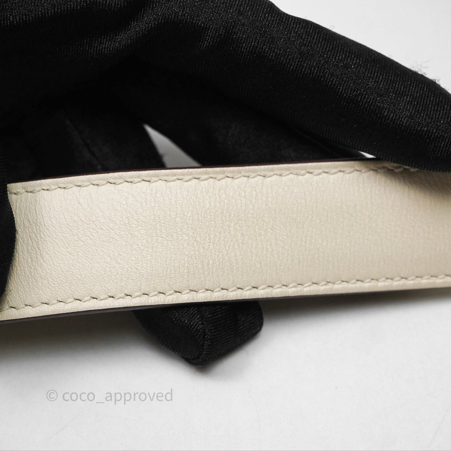 Hermes Mini Lindy Veau Swift Nata I2/ Sesame 2S Palladium Hardware
