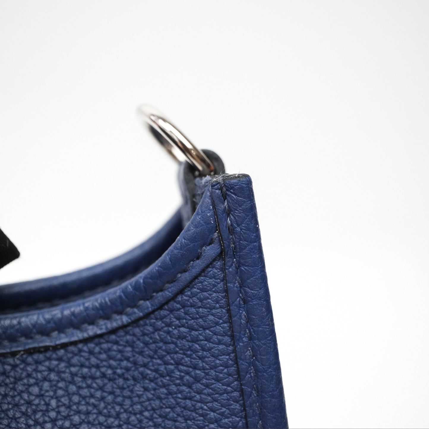 Hermès Mini Evelyne 16 Bleu Saphir 73 Taurillon Maurice Palladium Hardware