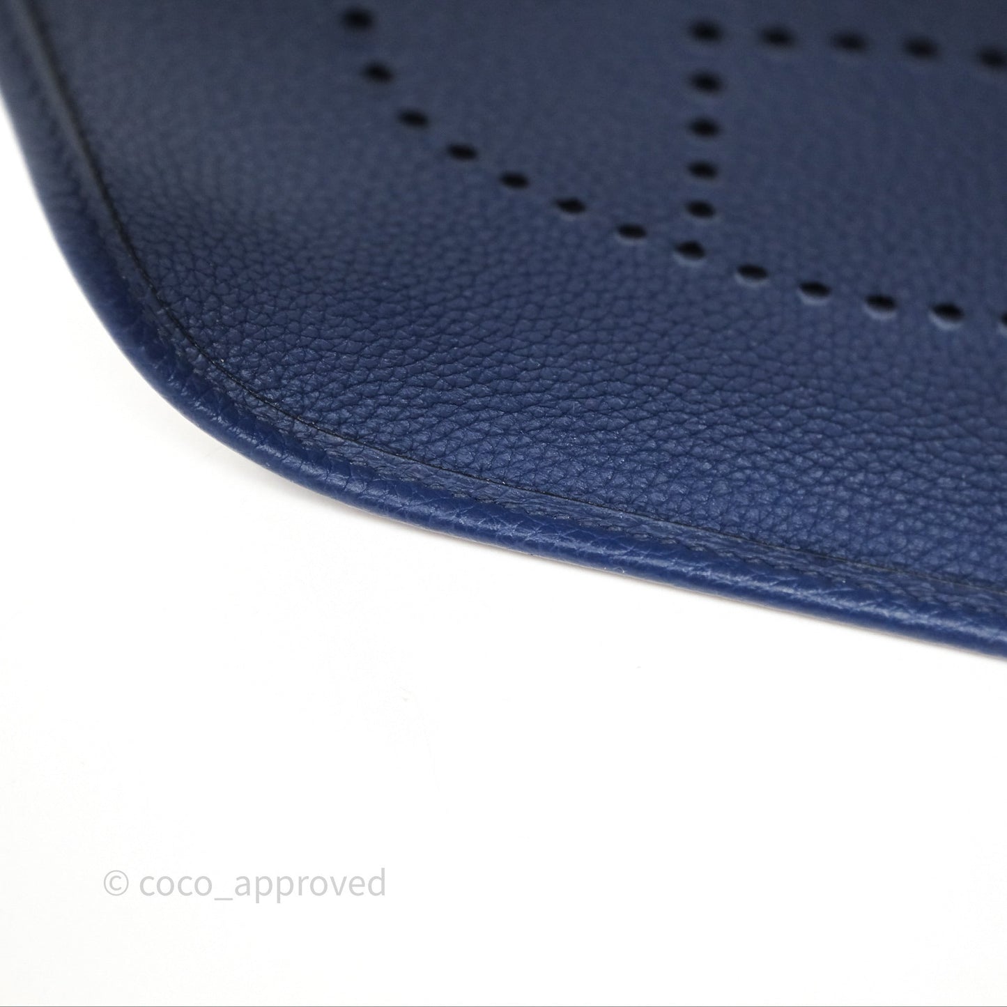 Hermès Mini Evelyne 16 Bleu Saphir 73 Taurillon Maurice Palladium Hardware