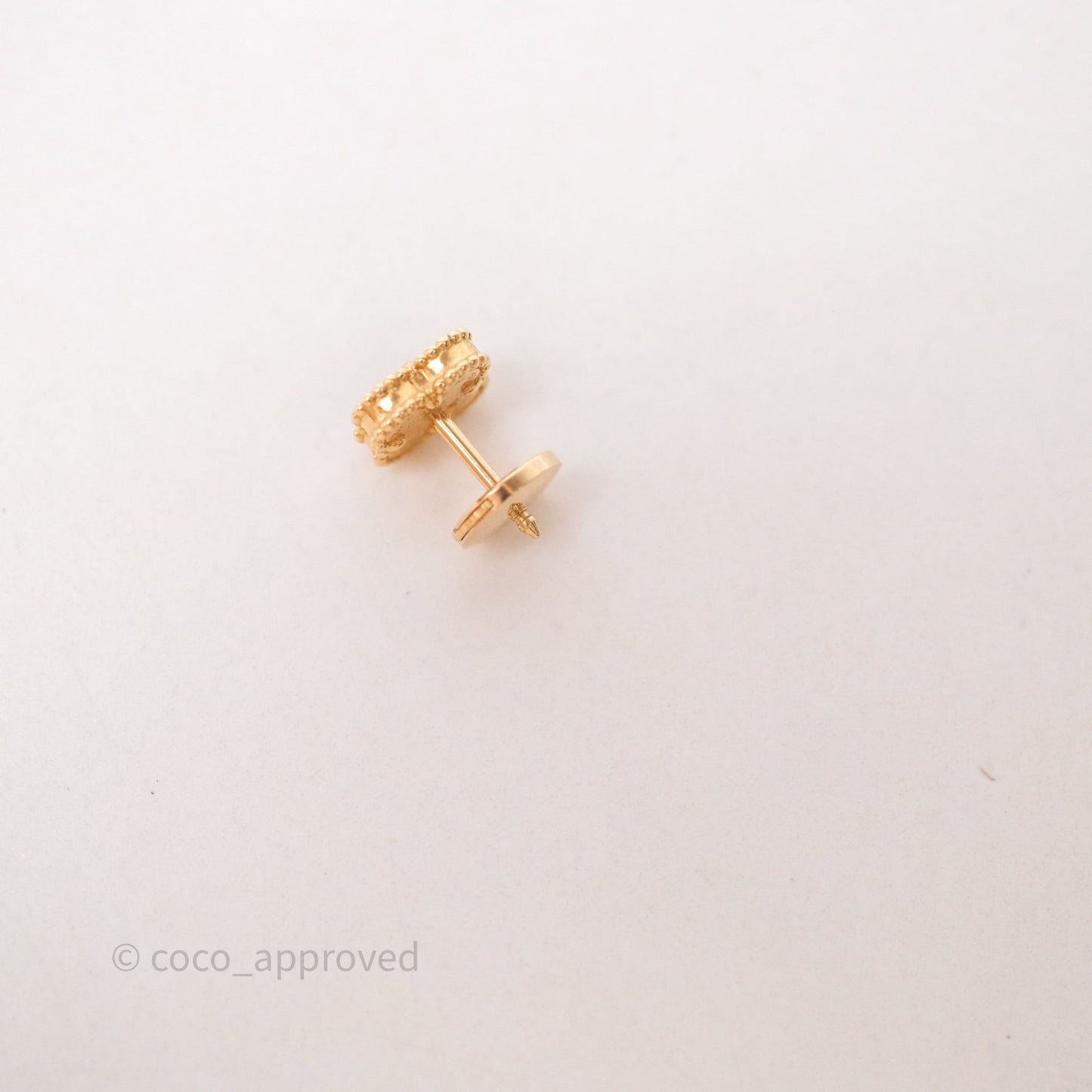 Van Cleef & Arpels Sweet Alhambra Earstuds Earrings Pendant Onyx Yellow Gold