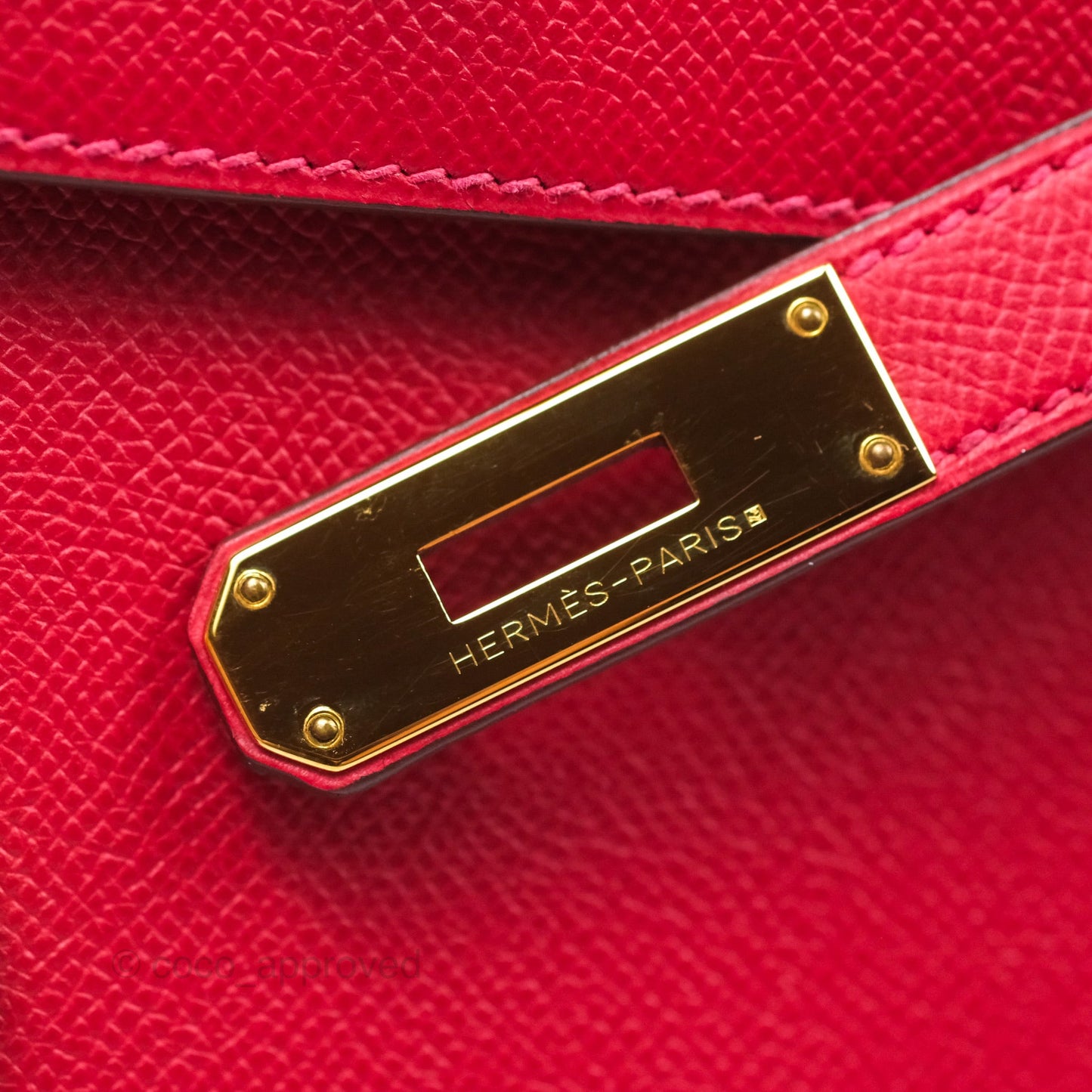 Hermès Kelly 32 Sellier Rouge Casaque Q5 Epsom Gold Hardware