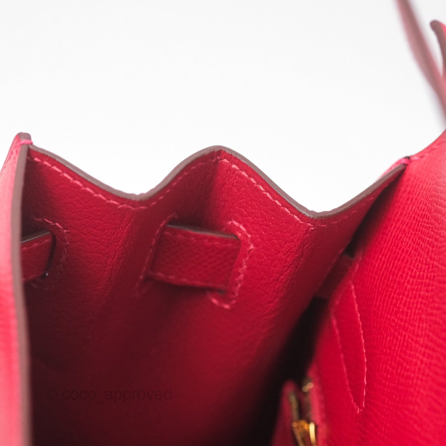 Hermès Kelly 32 Sellier Rouge Casaque Q5 Epsom Gold Hardware
