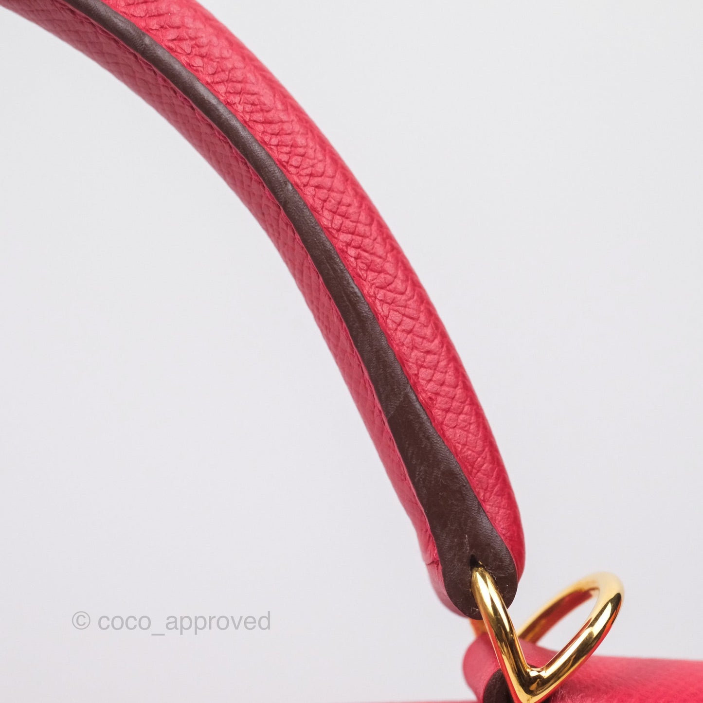 Hermès Kelly 32 Sellier Rouge Casaque Q5 Epsom Gold Hardware