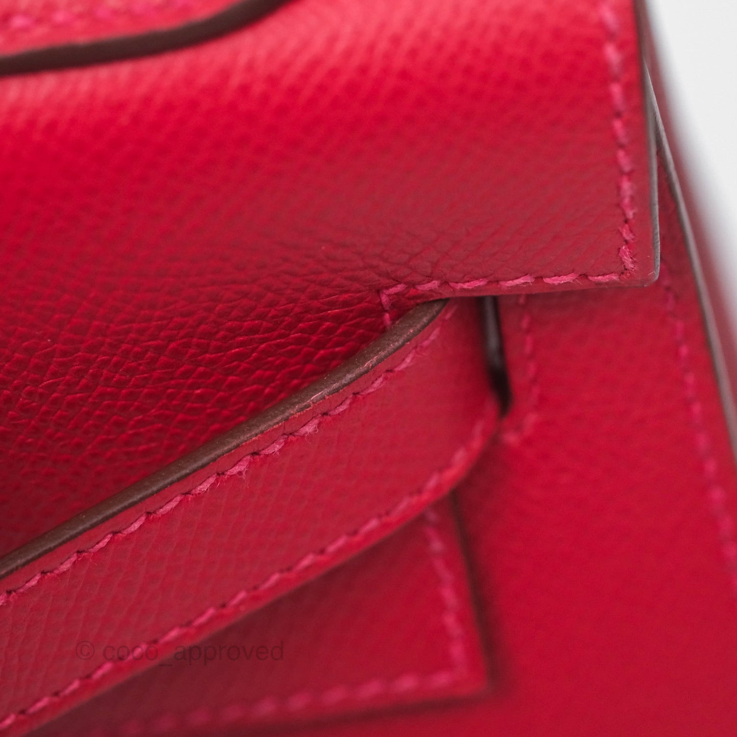 Hermès Kelly 32 Sellier Rouge Casaque Q5 Epsom Gold Hardware