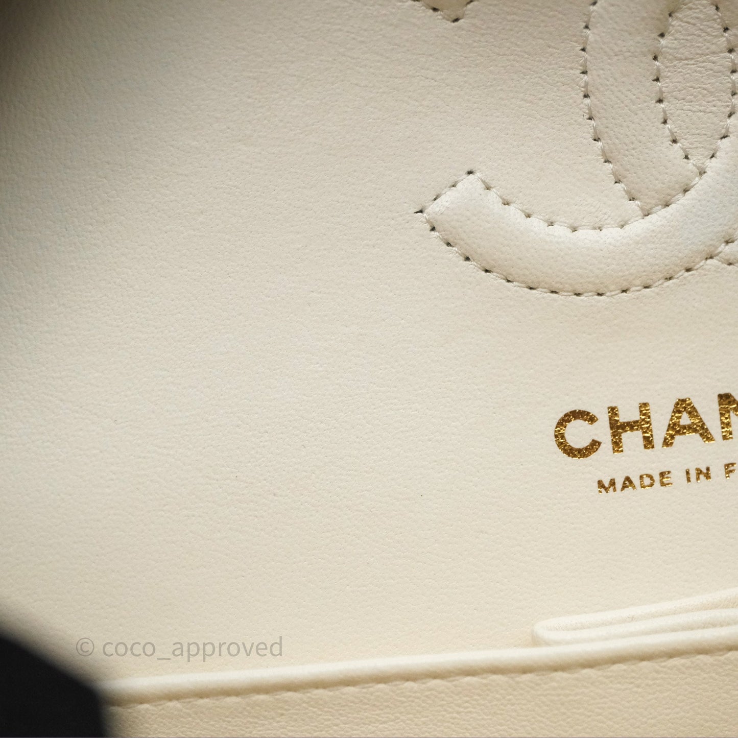 Chanel Classic Quilted Small S/M Flap Ivory White Caviar Gold Hardware