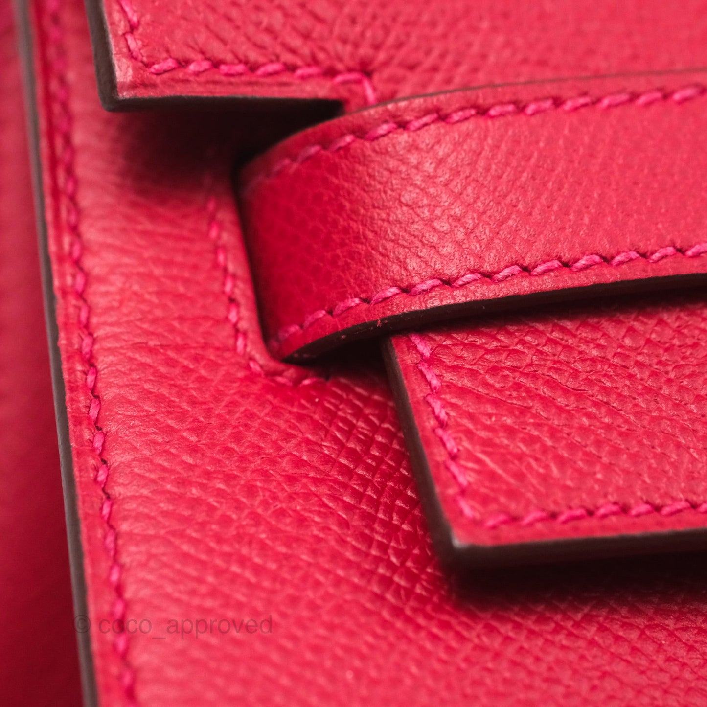 Hermès Kelly 32 Sellier Rouge Casaque Q5 Epsom Gold Hardware