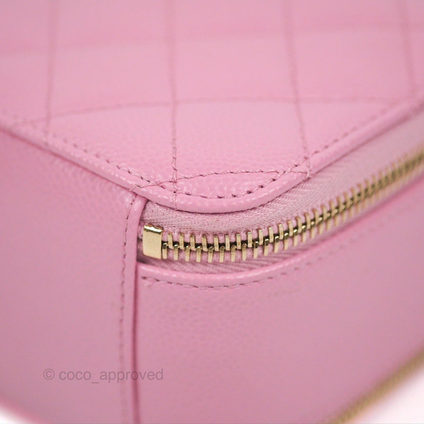 Chanel Caviar Quilted Pick Me Up Small Vanity Case Light Pink