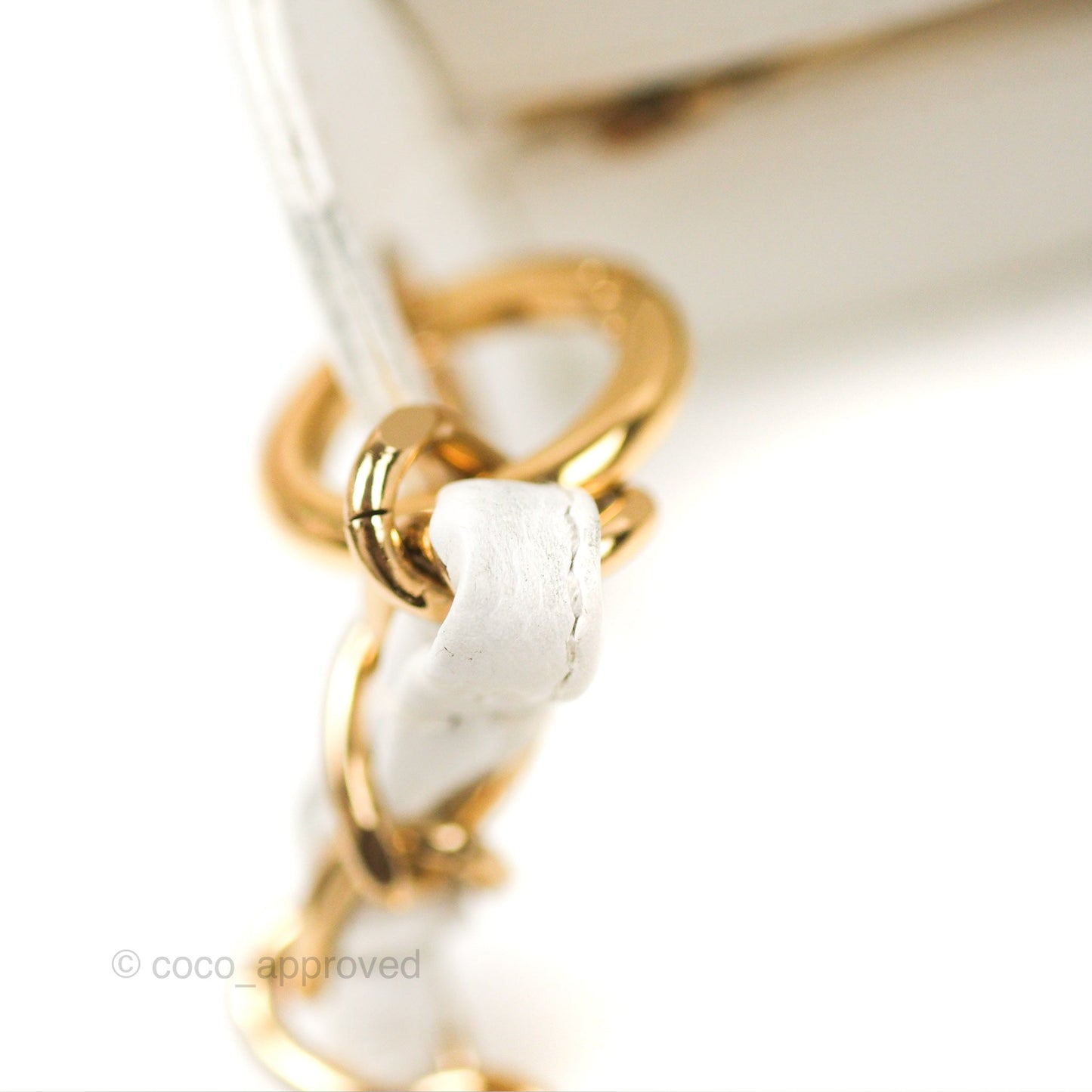 Chanel Vintage CC Quilted Shoulder Bag White Caviar Gold Hardware